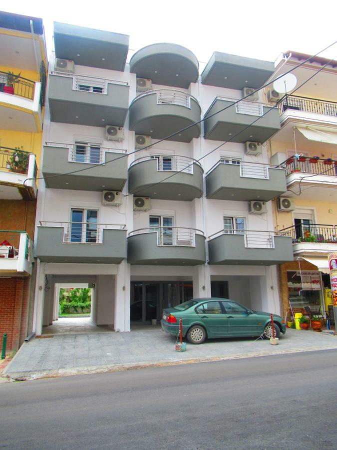 Artistic Rent Rooms & Apartments Nea Kallikrateia Экстерьер фото
