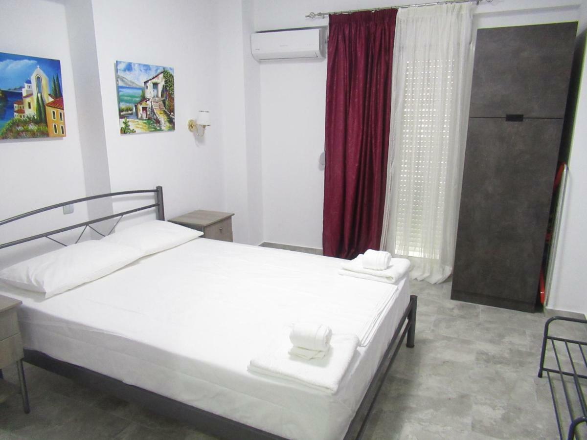 Artistic Rent Rooms & Apartments Nea Kallikrateia Экстерьер фото
