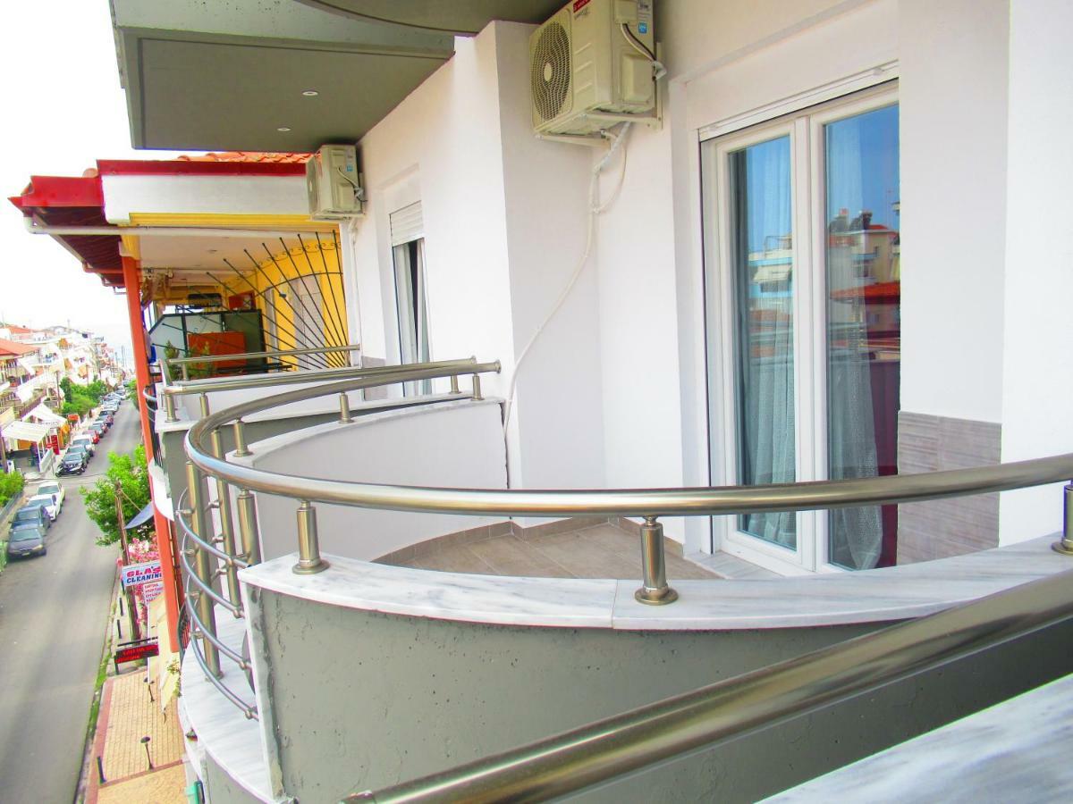 Artistic Rent Rooms & Apartments Nea Kallikrateia Экстерьер фото